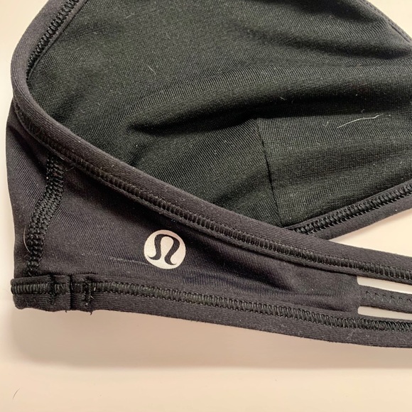 Lululemon Black size 6 halter bra - Picture 3 of 4